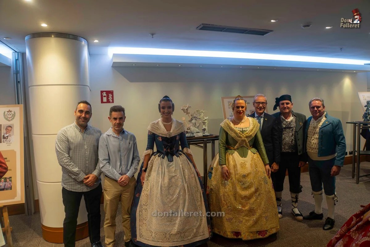 Lo mejor del acto de presentación de las Fallas 2026 de Primera A 20 Falla Plaza de la Merced