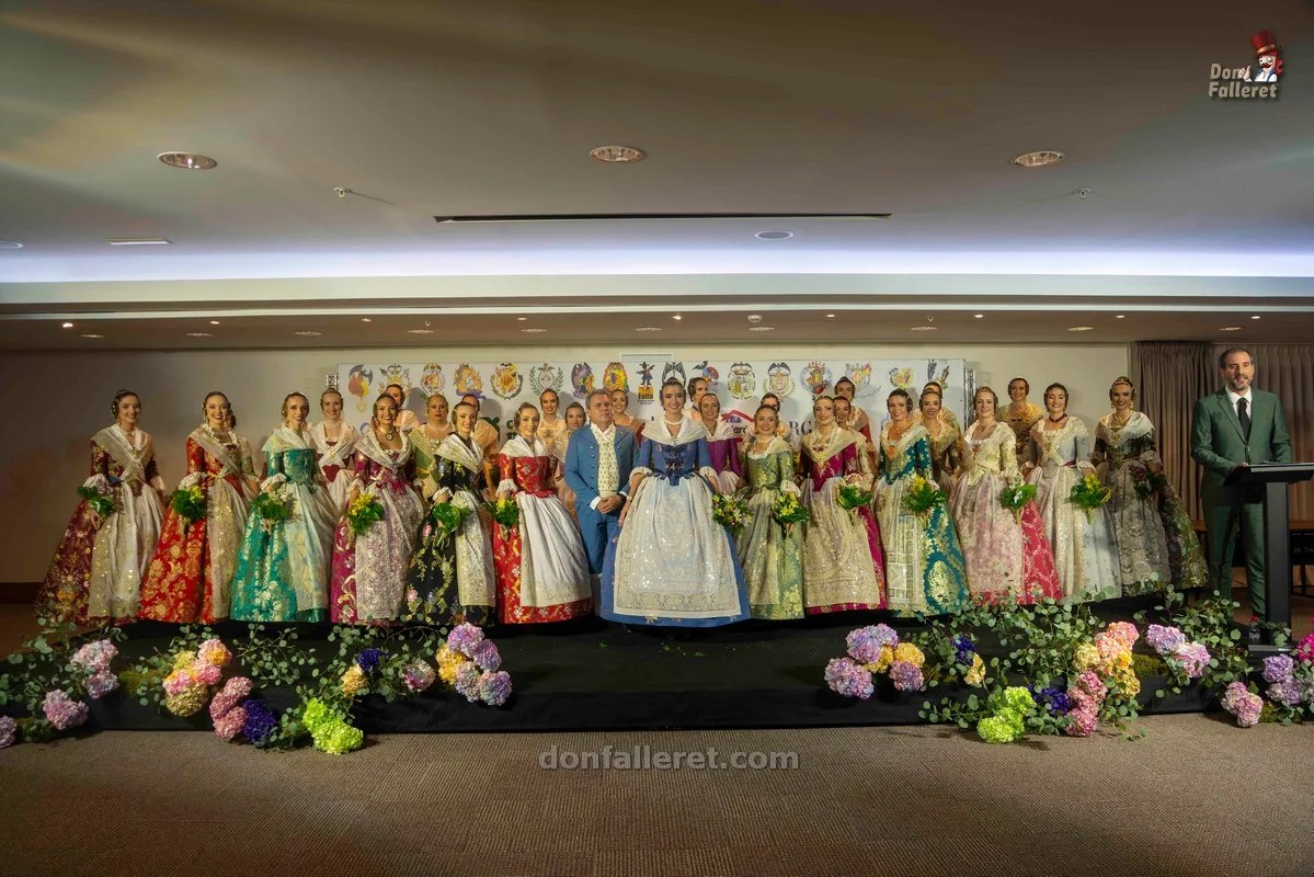 Lo mejor del acto de presentación de las Fallas 2026 de Primera A 24 Fallera Mayor de Valencia y su Corte junto a las Falleras Mayores de la Fed. de Fallas de 1ª A