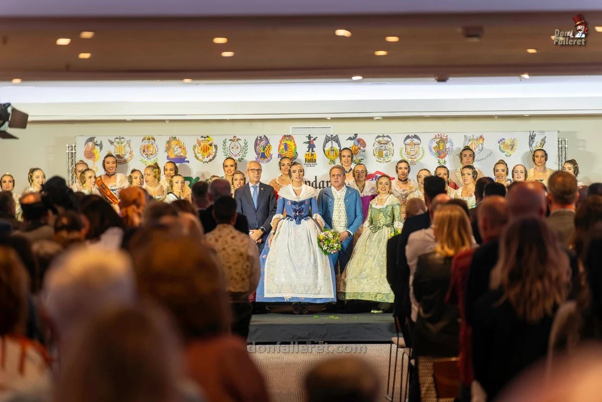 Lo mejor del acto de presentación de las Fallas 2026 de Primera A 3 Acto de presentación de las comisiones de la Fed. de Fallas de 1ª A