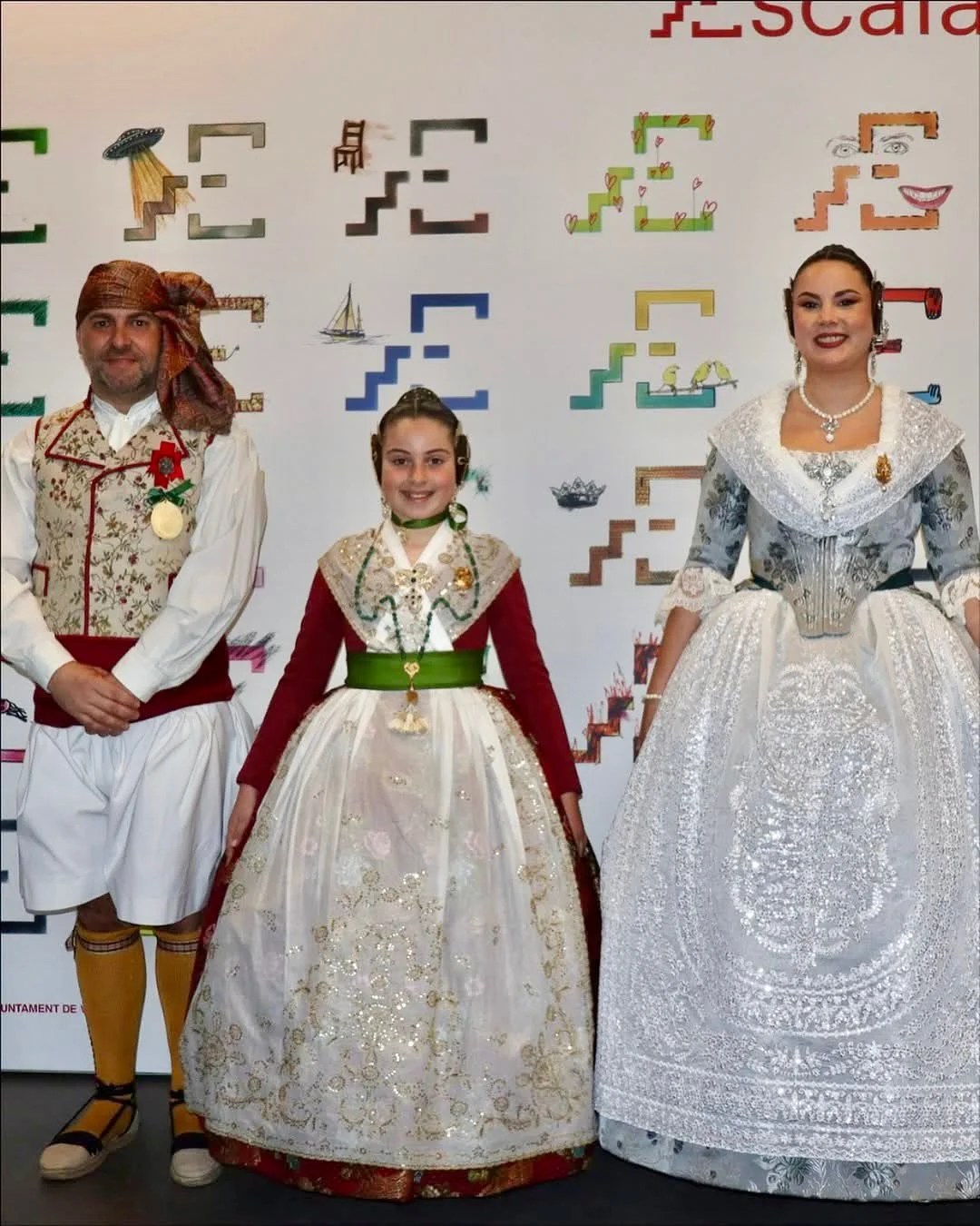 Bocetos Falla Malilla-Ingeniero: Quemadera y Salva Dolz presentas las Fallas 2026 6 Los representantes 2026 de la comisión Malilla-Ingeniero