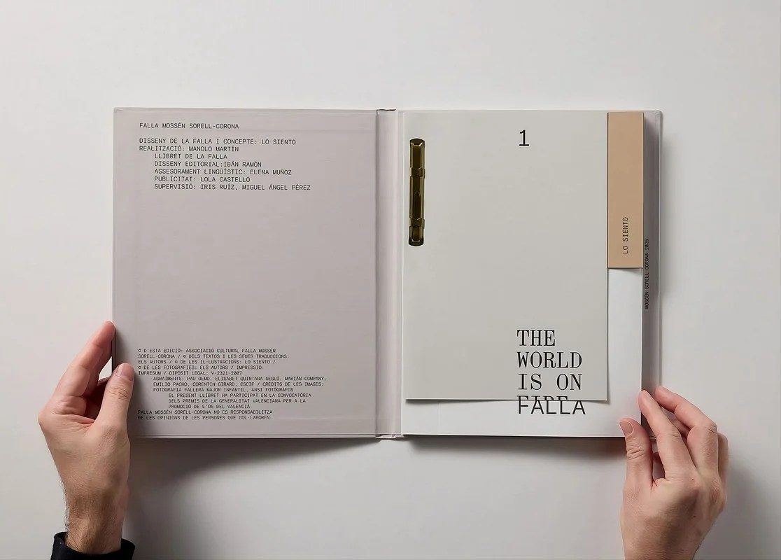 El llibret Falla Corona 2025 conquista el Oro en los premios ADC*E y hace historia para las Fallas 3 llibret Falla Mossén Sorell - Corona 2025