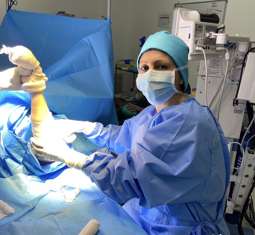 Tennis Elbow Surgical Treatment Dr Anastasia Orthopaedic Surgeon And Sports Medicine Consultant