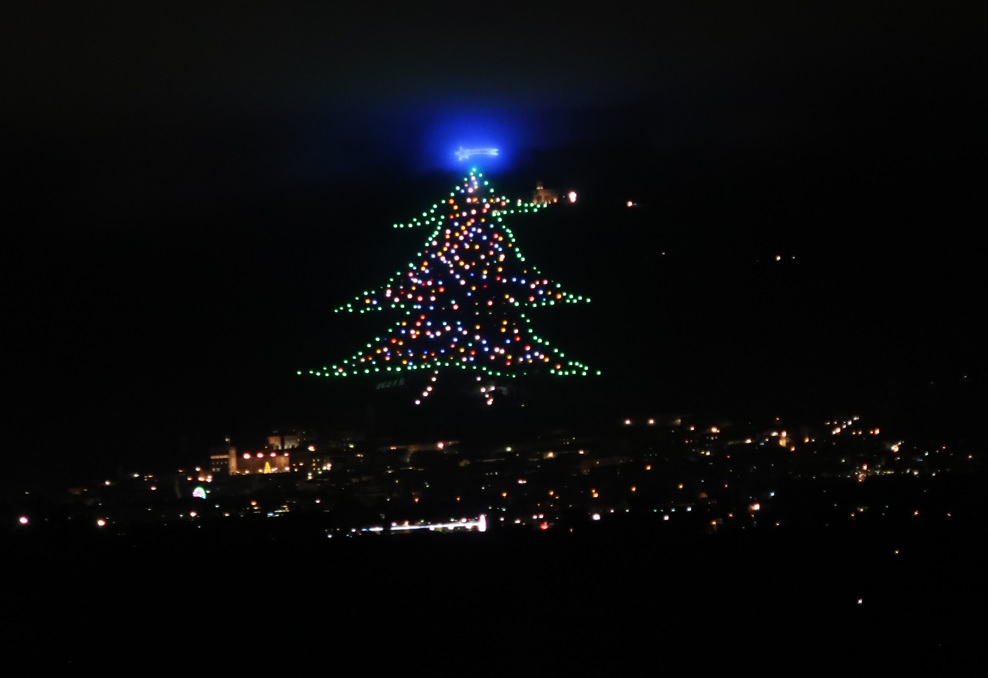 A Spasso Nel Natale Di Gubbio Drive My Car Travel Blog