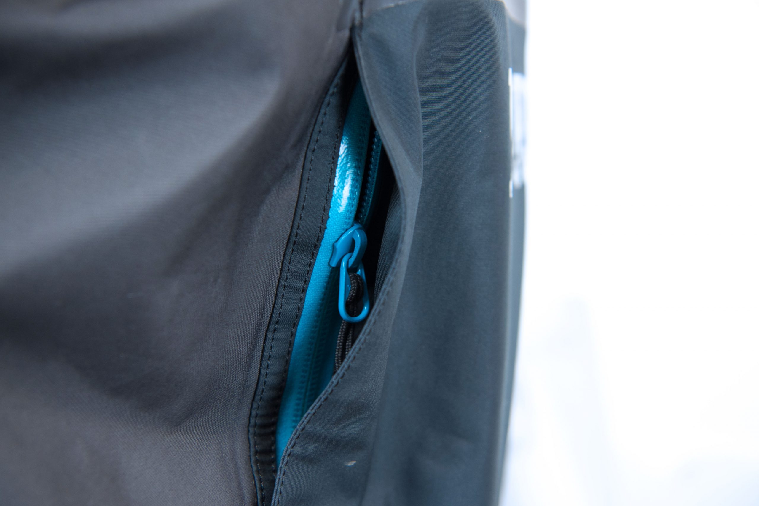 DRYFT S14 wader hand warming pocket zipper