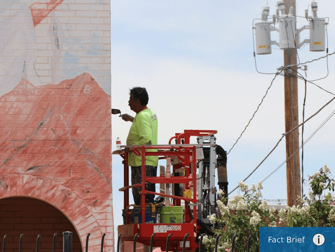 Did Texas ban cities from mandating that businesses provide heat and water breaks for workers?