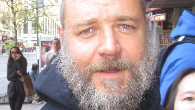 Russell Crowe Posts Embarrassing UFO Footage