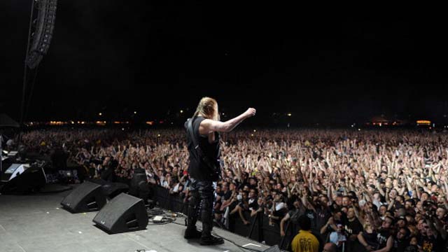 Jeff Hanneman Dies, Jeff Hanneman Dead, Jeff Hanneman Died, Slayer Guitarist dies.