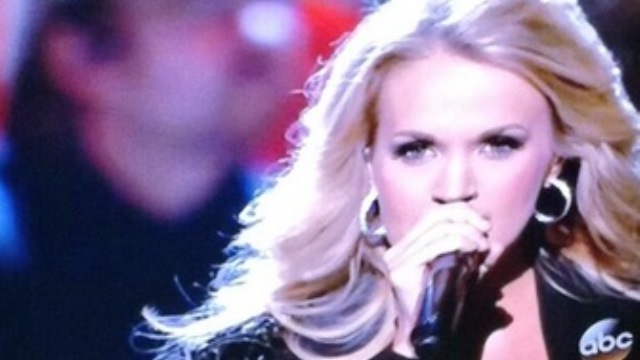 Carrie Underwood Performs Blown Away 2013 CMA Awards, Carrie Underwood 2013 CMA Awards Performance, Carrie Underwood Blown Away