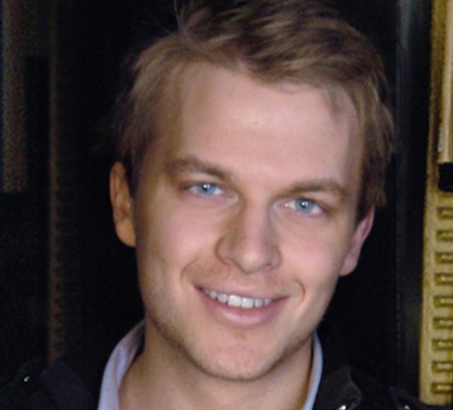 Ronan Farrow Slams Woody Allen, Ronan Farrow Woody Allen Tweet, Ronan Farrow Golden Globes Tweet, Ronan Farrow Hates Woody Allen, Ronan Farrow Blasts Woody Allen, Ronan Farrow Woody Allen Child Molester