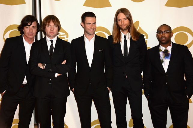 The Beatles 50th Anniversary Show, Maroon 5 Beatles Tribute Video, Beatles Tribute Performance, Adam Levine Beatles Performance Video