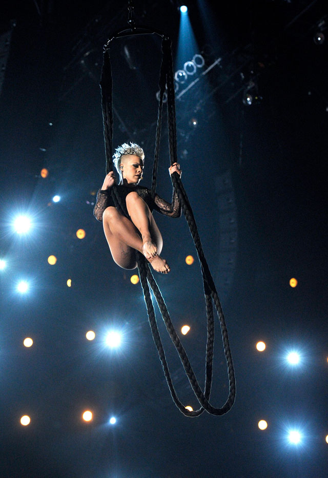 pink grammys 2014