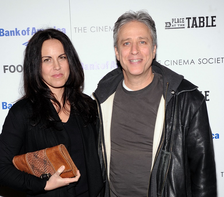 Tracey McShane, Jon Stewart, Jon Stewart Wife, Jon Stewart Net Worth, Jon Stewart Family, Jon Stewart Kids, Jon Stewart Son, Jon Stewart Daughter, Who Is Jon Stewart Married To