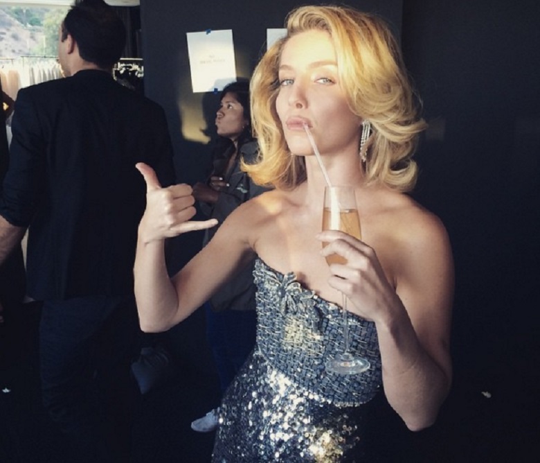 Annabelle Wallis, Chris Martin Girlfriend, Annabelle Wallis And Chris Martin, Annabelle Wallis Peaky Blinders, Annabelle Wallis Hot, Who Is Chris Martin Dating
