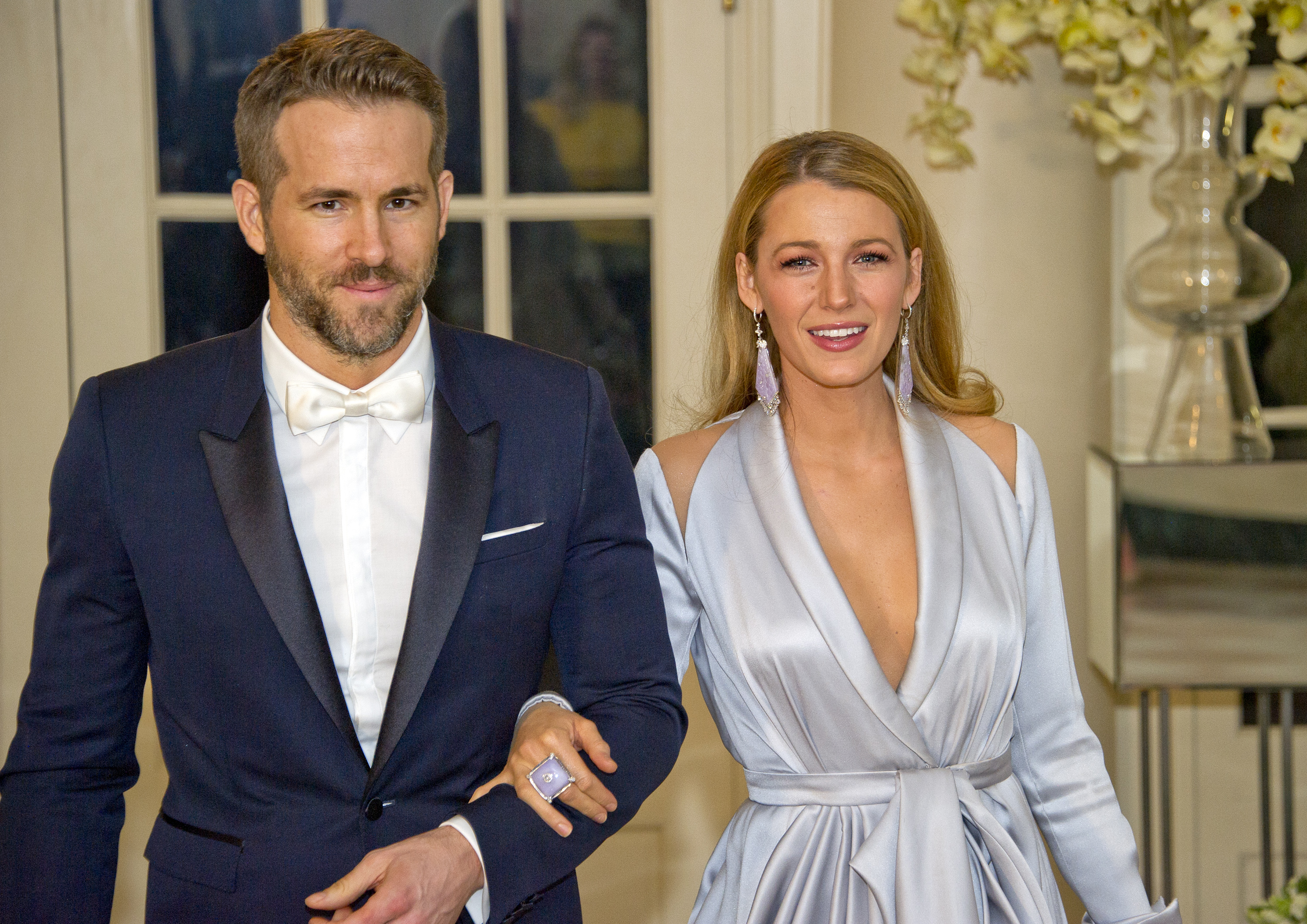 ryan reynolds and blake lively, ryan reynolds and blake lively children, blake lively pregnant