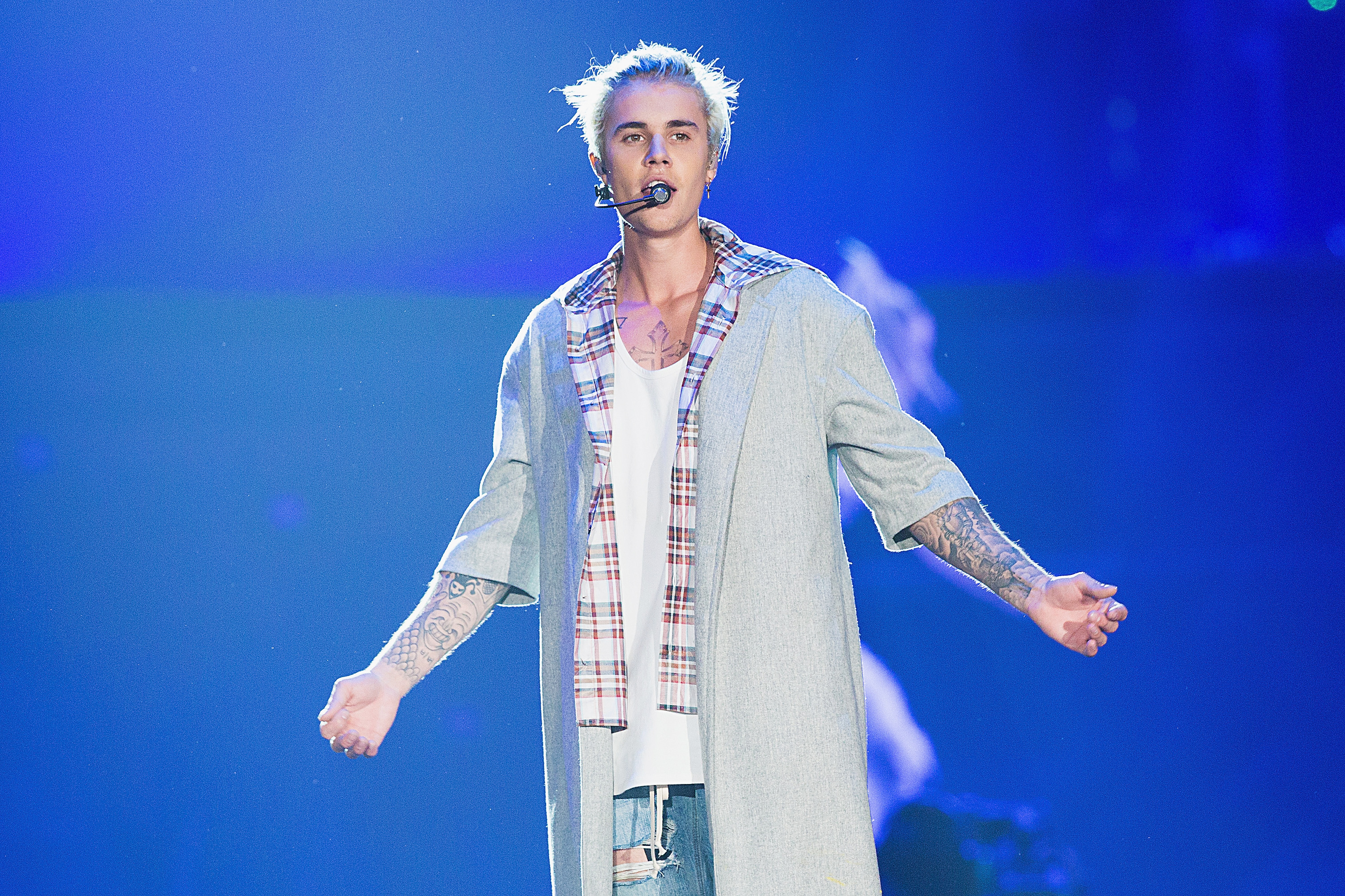 justin bieber arrest, justin bieber argentina, justin bieber tour