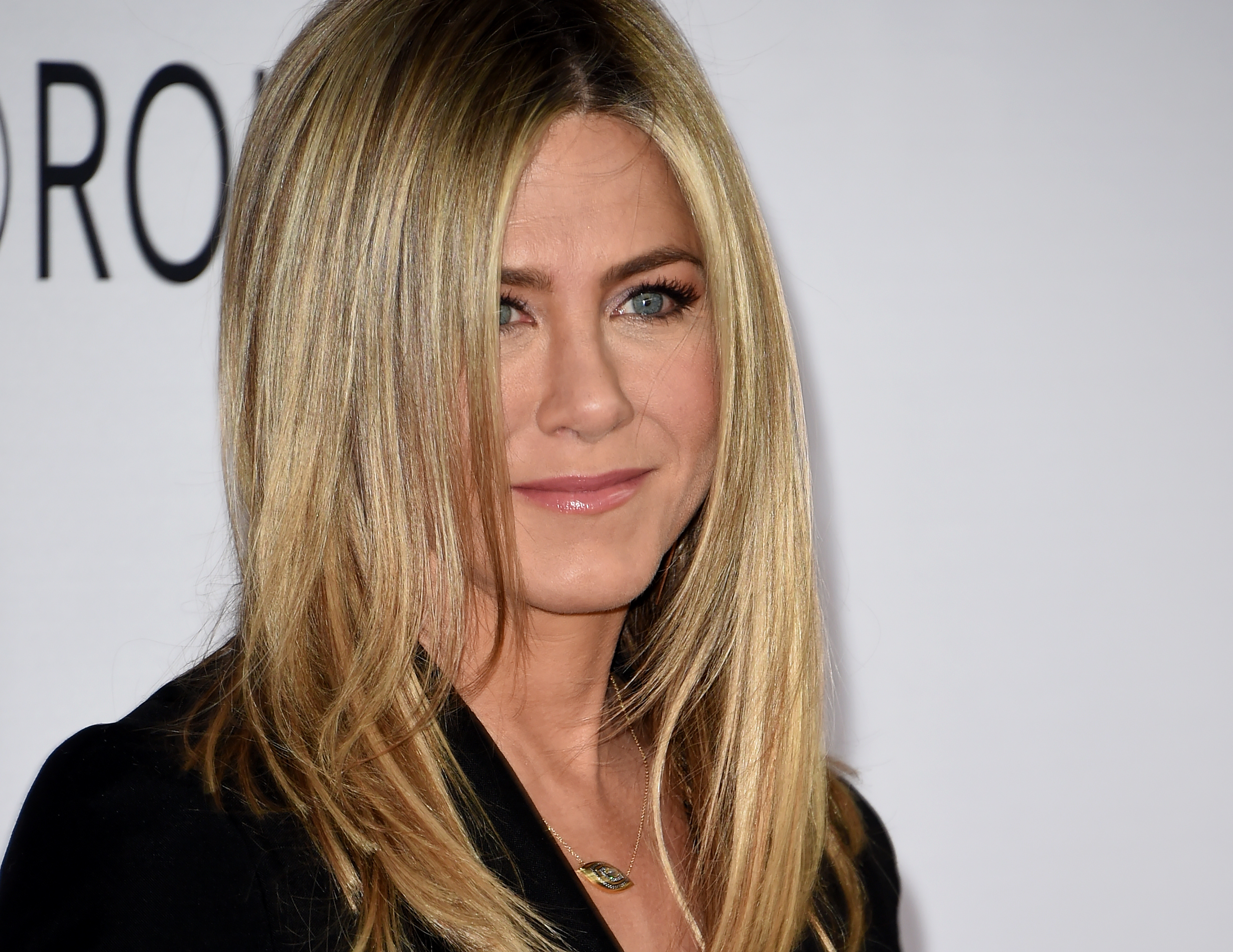 jennifer aniston mother, jennifer aniston and nancy dow relationship