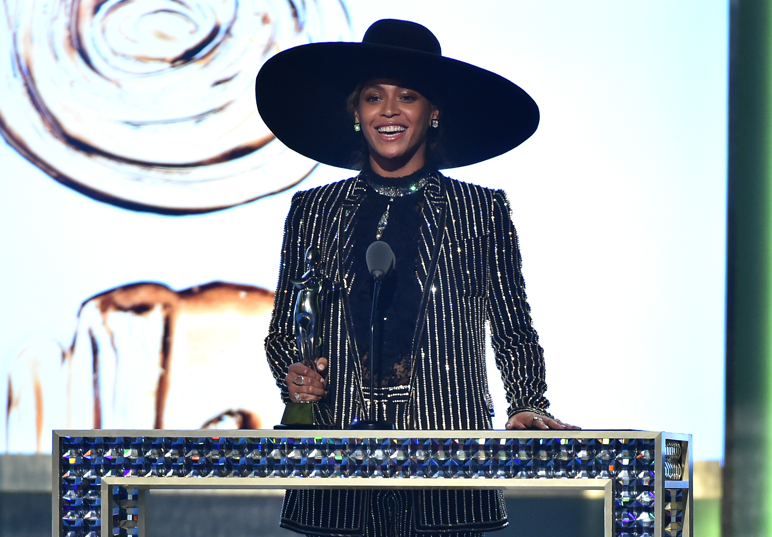 beyonce, beyonce cfda, cfda, cfda awards, cfda 2016, beyonce photo