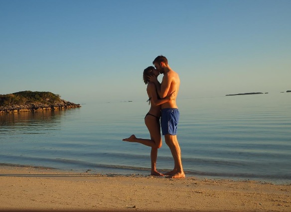 Taylor Swift and Calvin Harris, Taylor Swift, Calvin Harris