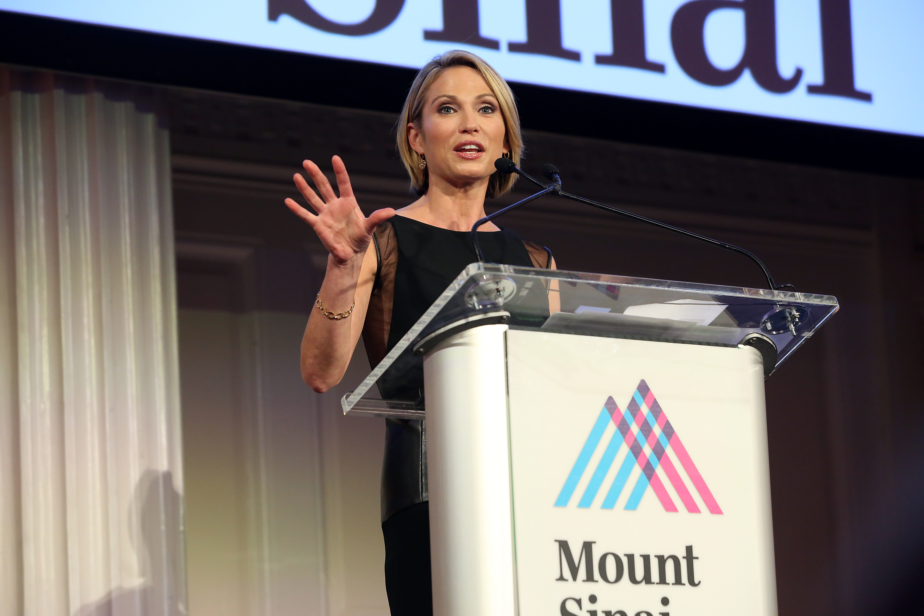 Amy Robach, Amy Robach breast cancer, Amy Robach GMA, GMA cast