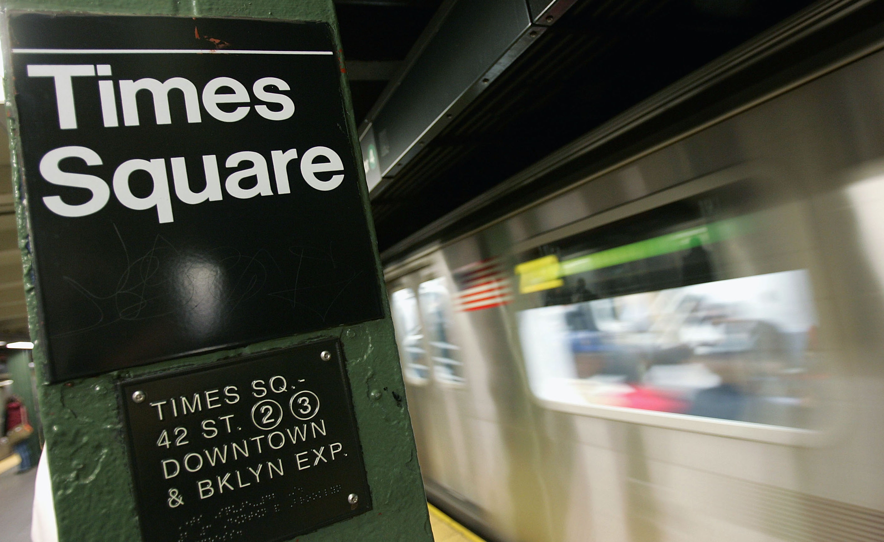 Times Square suspicious package, Times Square bomb, 42nd Street closed, New York Subway closed, terrorism, Times Square