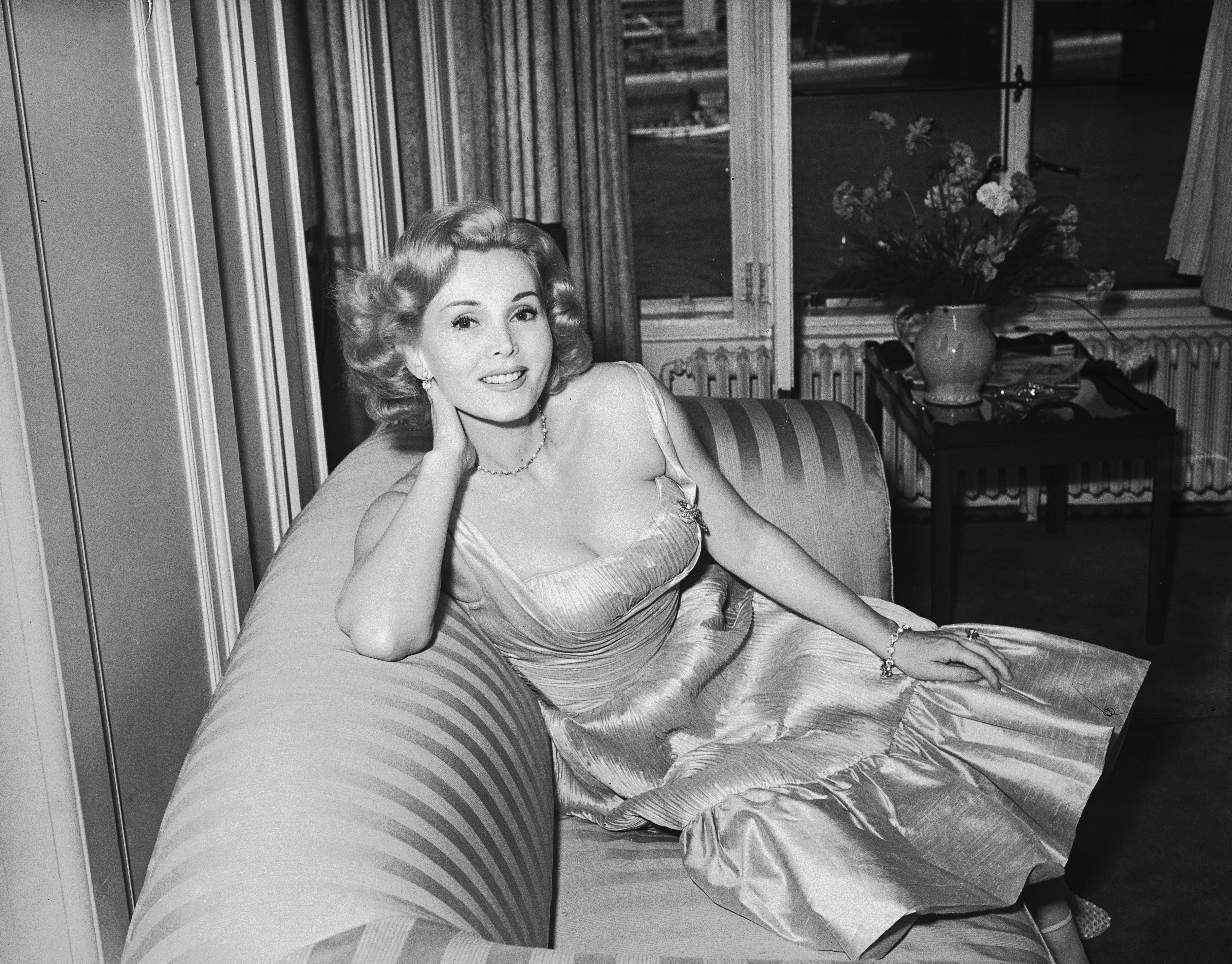 Zsa Zsa Gabor, Zsa Zsa Gabor dead, Zsa Zsa Gabor husbands