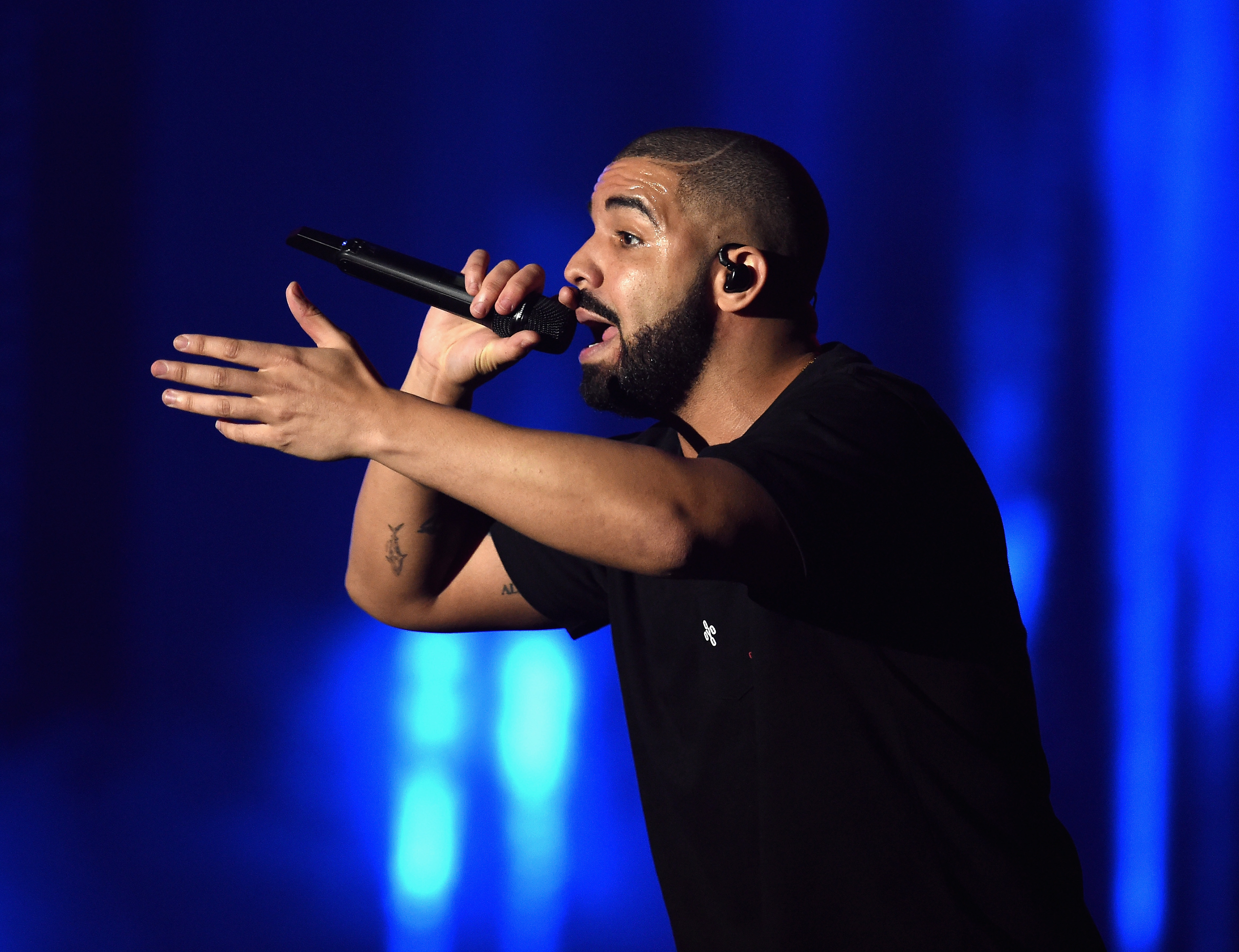 Drake performs at the iHeartRadio Music Festival on September 23, 2016 in Las Vegas, Nevada.  (Photo by Kevin Winter/Getty)