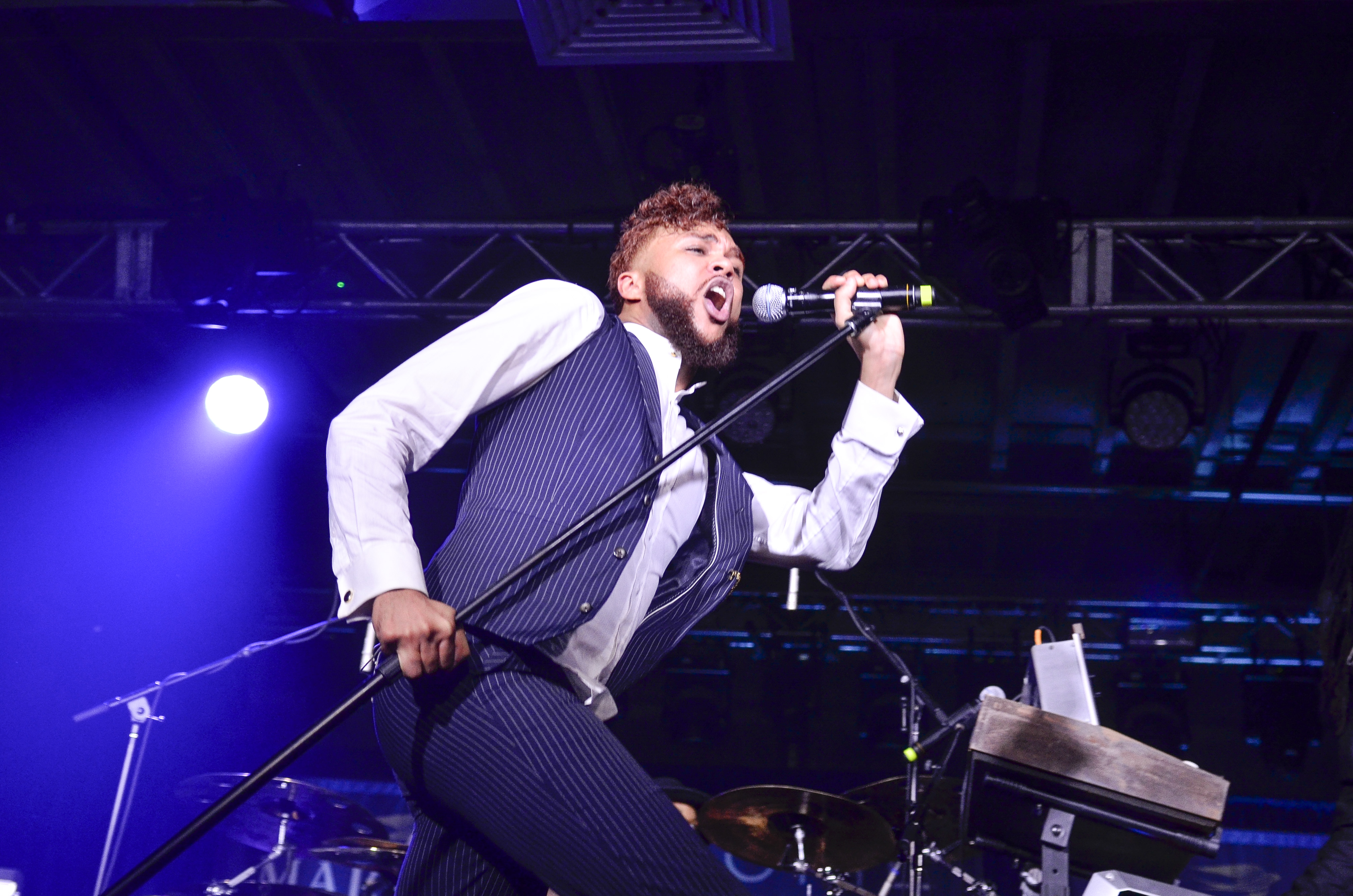 WASHINGTON DC - NOVEMBER 05: Jidenna Theodore Mobisson aka Jidenna performs during H.O.M.E. in DC with Martell Cognac at Union Market on November 5, 2016 in Washington, DC. (Photo by Kris Connor/Getty Images for Pernod Ricard)