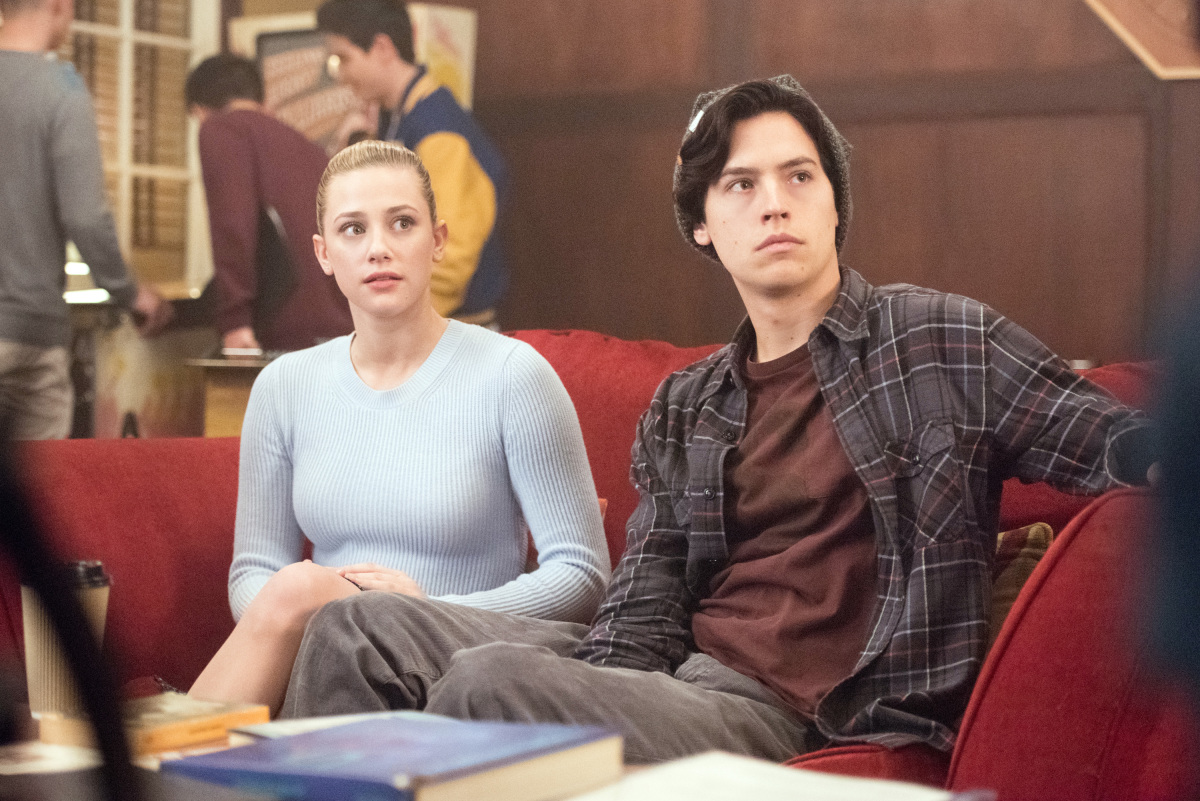 Riverdale Episode 8, Riverdale tonight, Riverdale The Outsiders, Riverdale spoilers