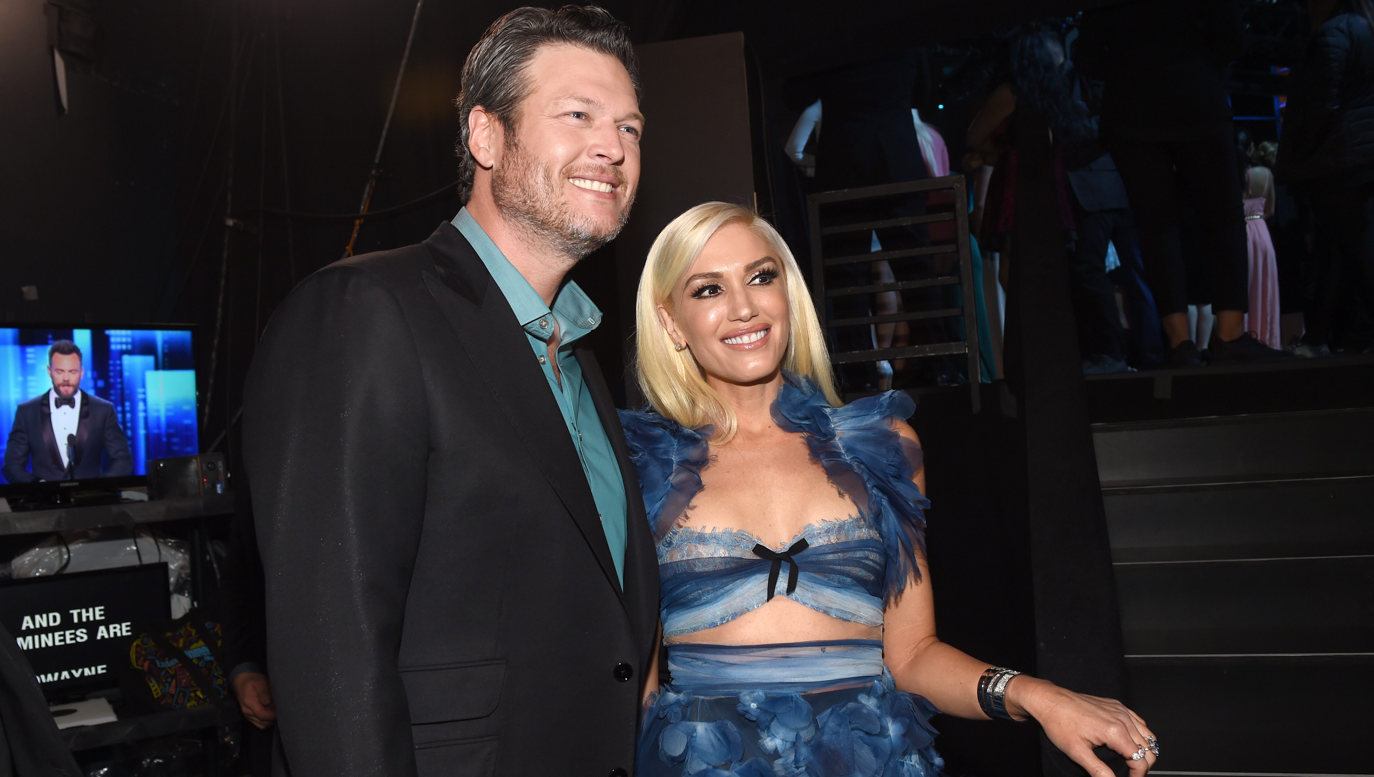 gwen stefanie blake shelton not eloping, blake shelton gwen stefani not getting married not eloping