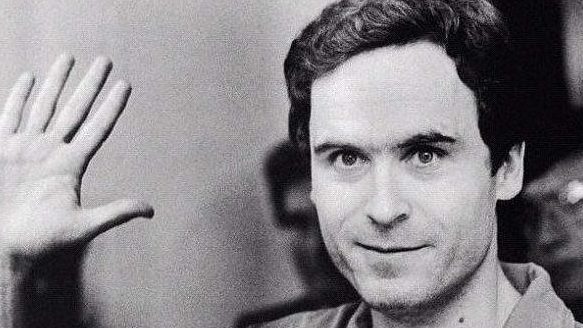 Ted Bundy waving, courtroom