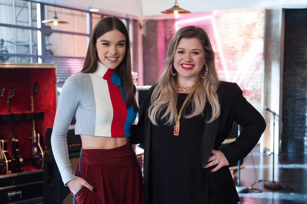 Hailee Steinfeld And Kelly Clarkson, Kelly Clarkson On The Voice, Hailee Steinfeld On The Voice