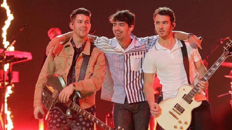 Jonas Brothers The Voice