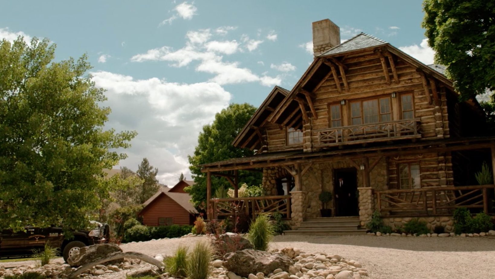 Yellowstone Season 3 Episode 1 Review