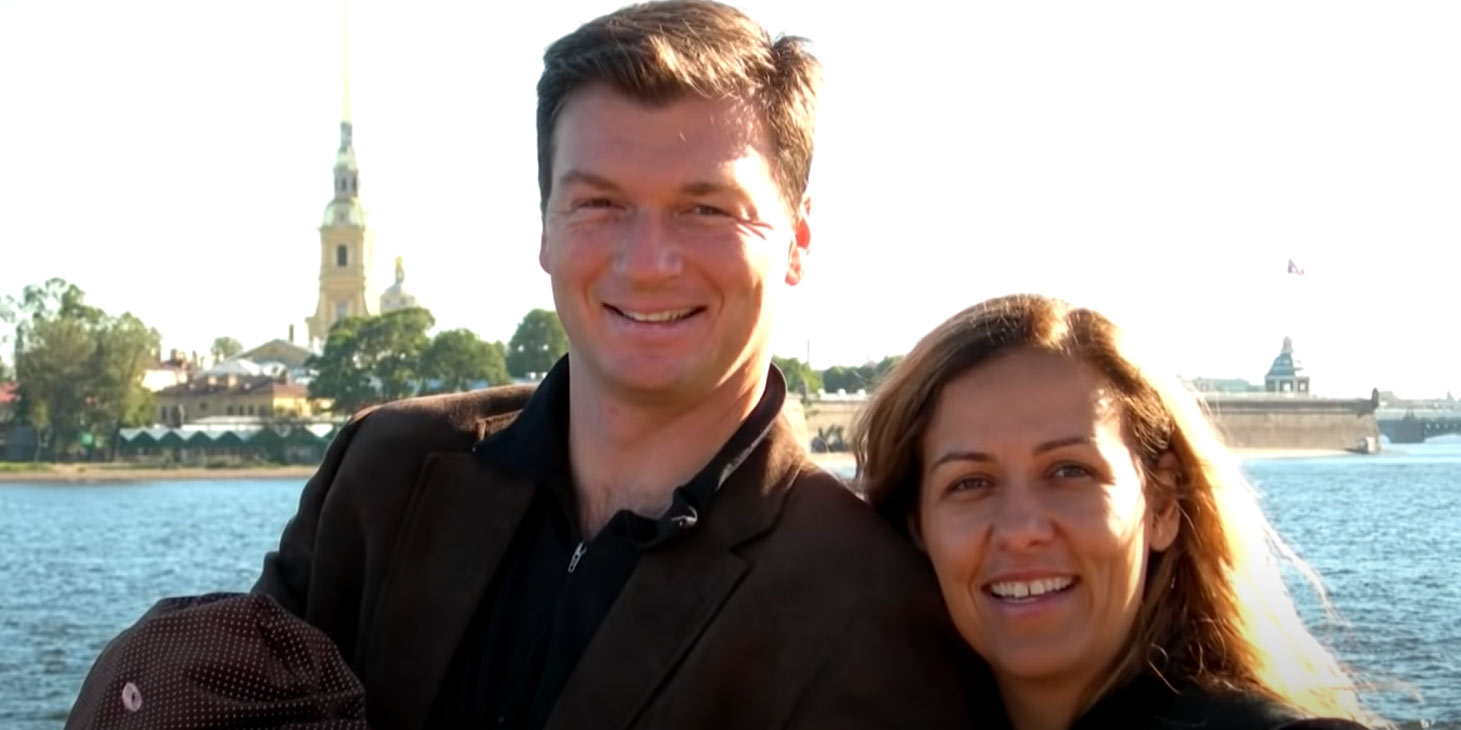 Bruce and Monica Beresford-Redman in a family photo given to 48 Hours.