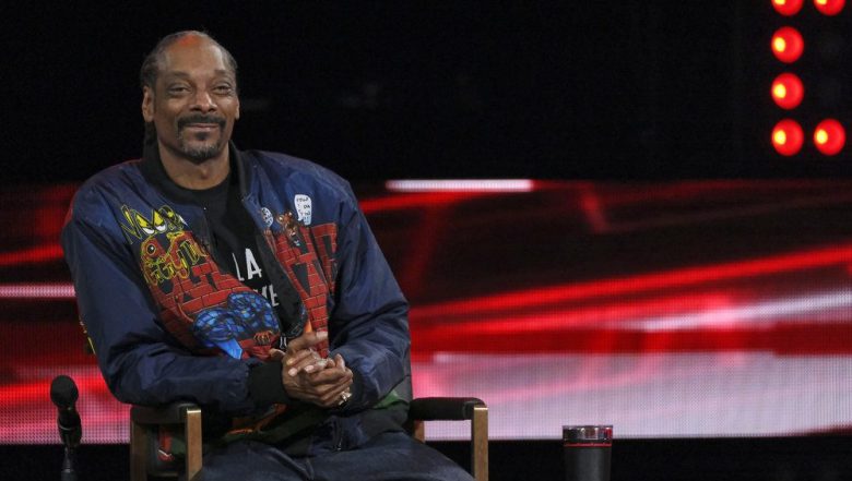 Snoop Dogg had to hold back a tear on "The Voice" during a Knockouts performance on Monday, April 19th.