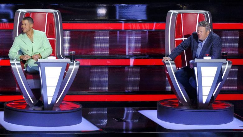 Blake Shelton teased fellow coach Nick Jonas during the first Knockouts round Monday night on "The Voice," and Kelly Clarkson let him have it.