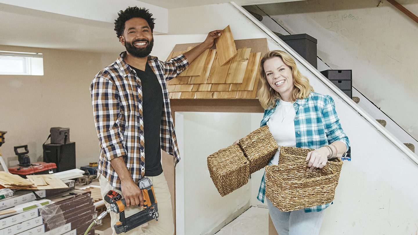 As seen on Hot Mess House, professional organizer Cas Aarseen and her co-host Wendell Holland worked to build a combination home office, play area and entertainment room