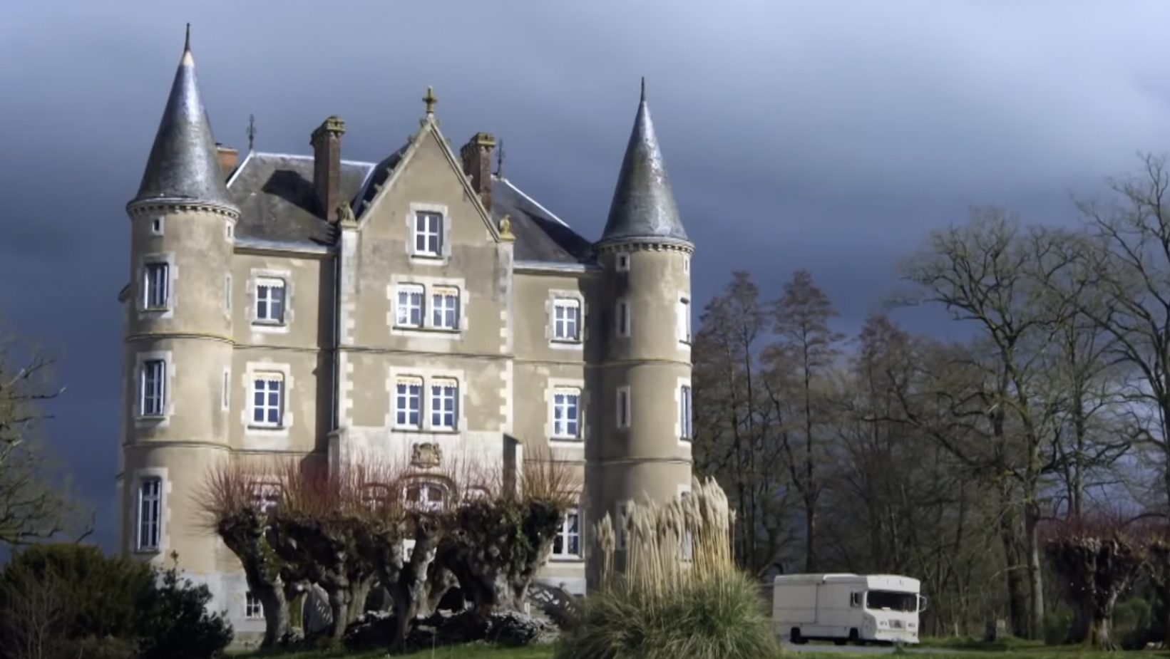 Escape to the Chateau