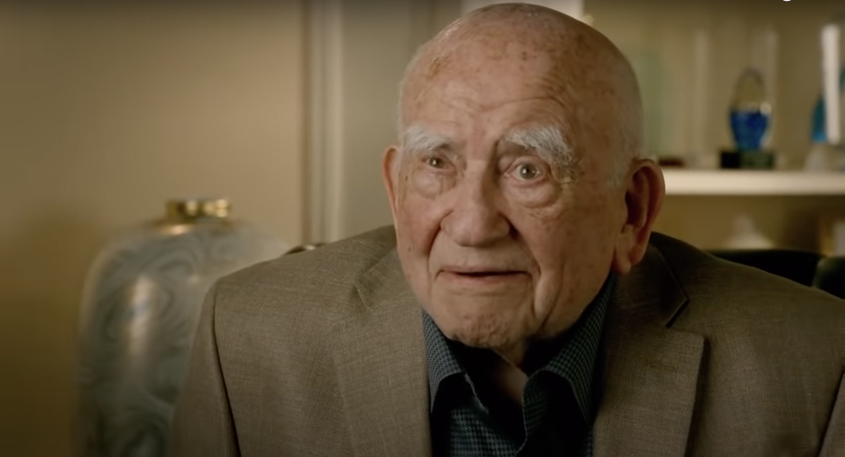 Ed Asner in "Cobra Kai"