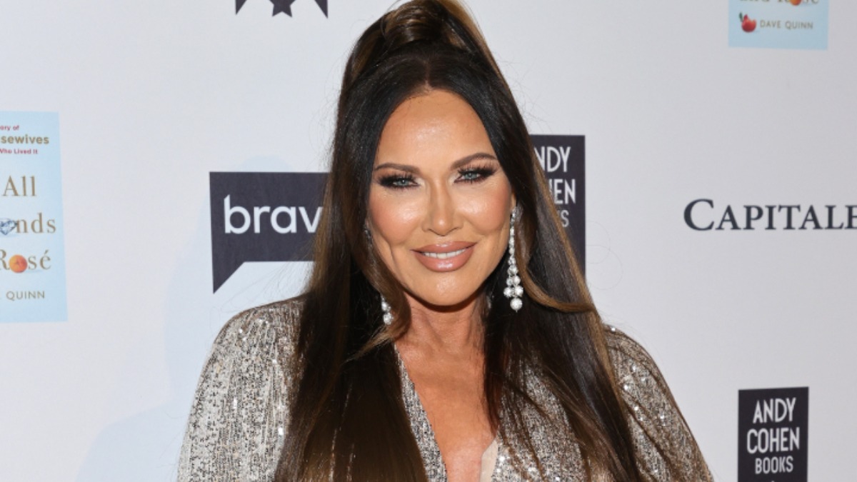 LeeAnne Locken.