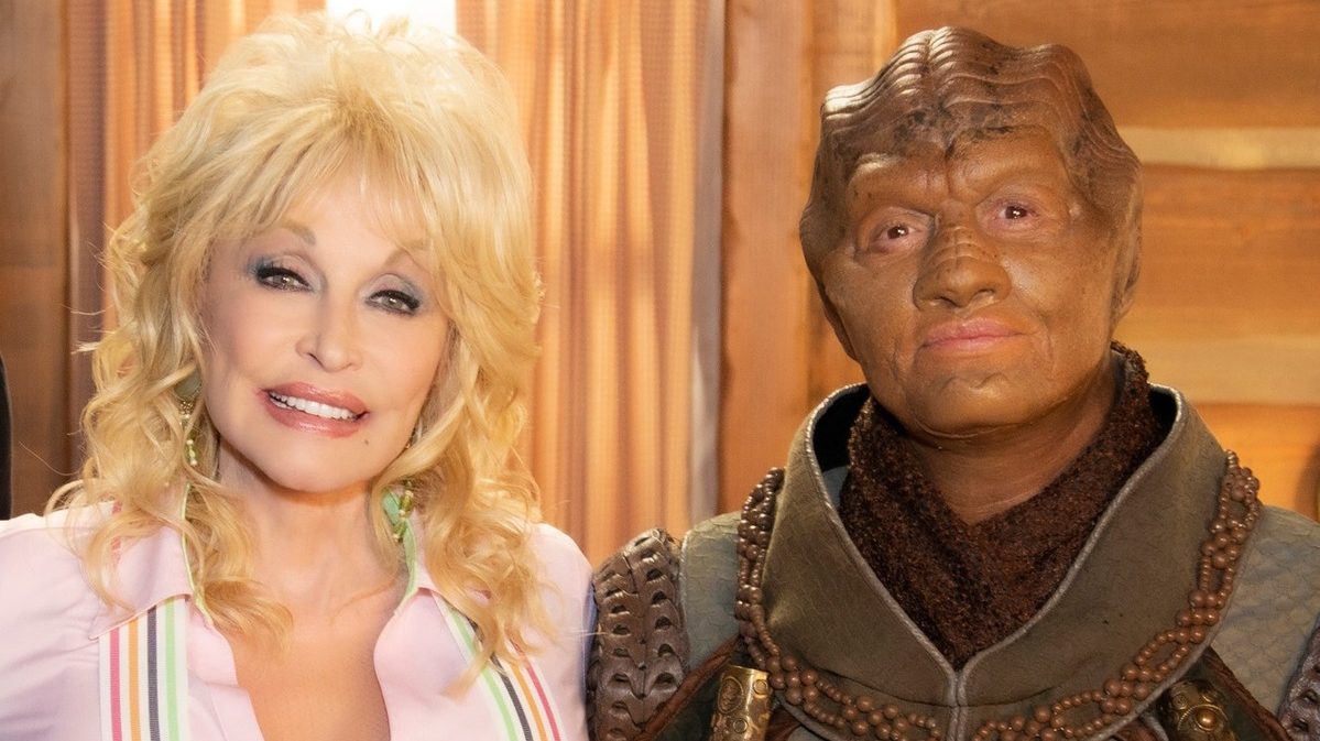 Dolly Parton on "The Orville"