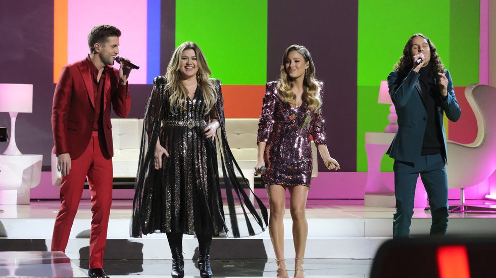Girl Named Tom, Kelly Clarkson