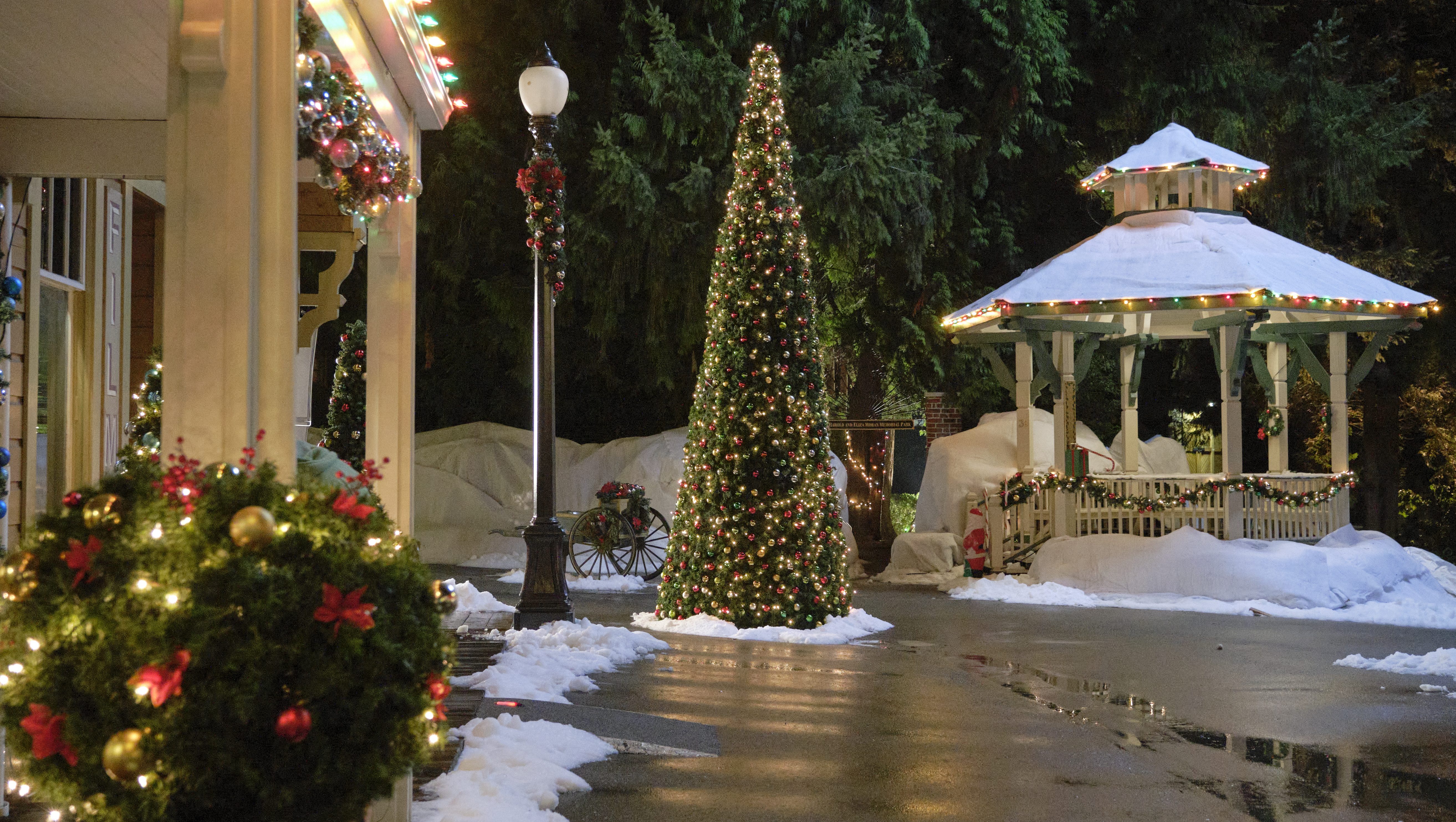 A scene from a Hallmark movie