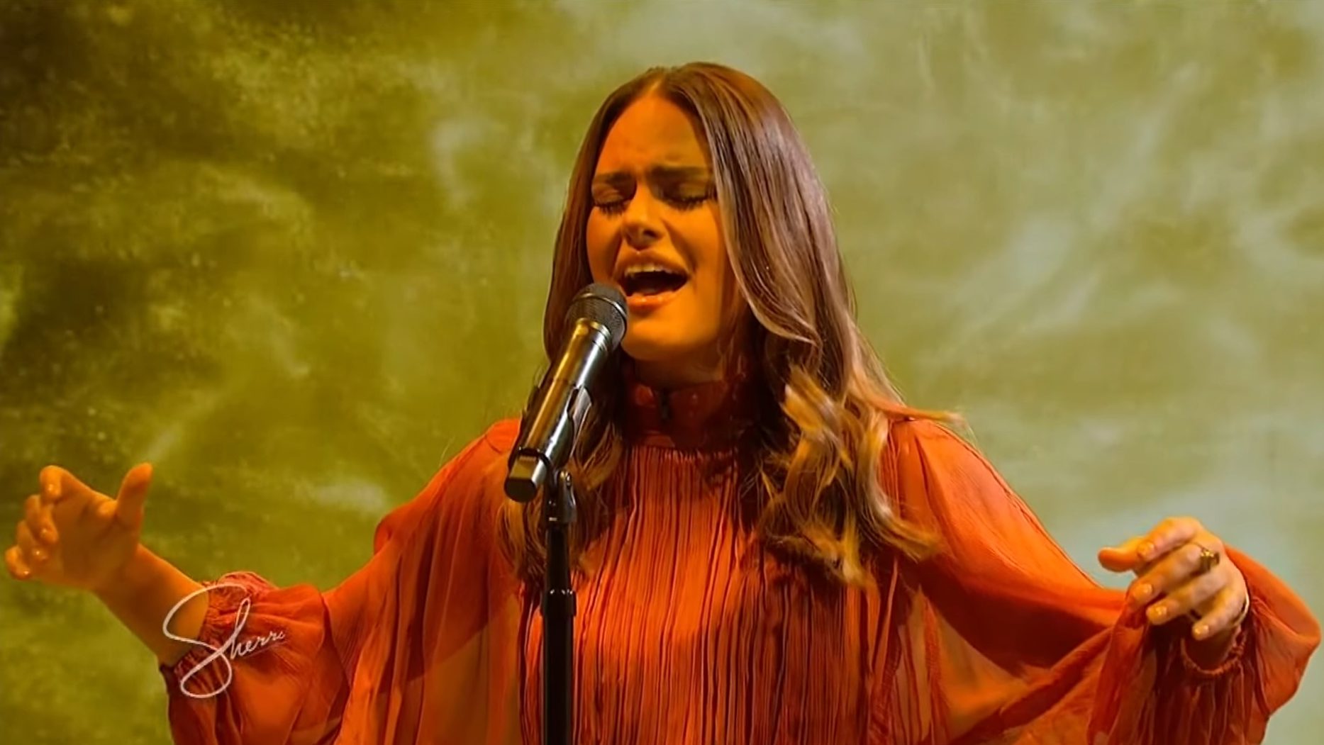 Pia Toscano Performs “Walk Through The Fire”
