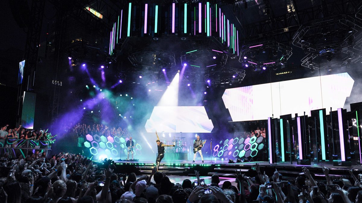Hedley concert