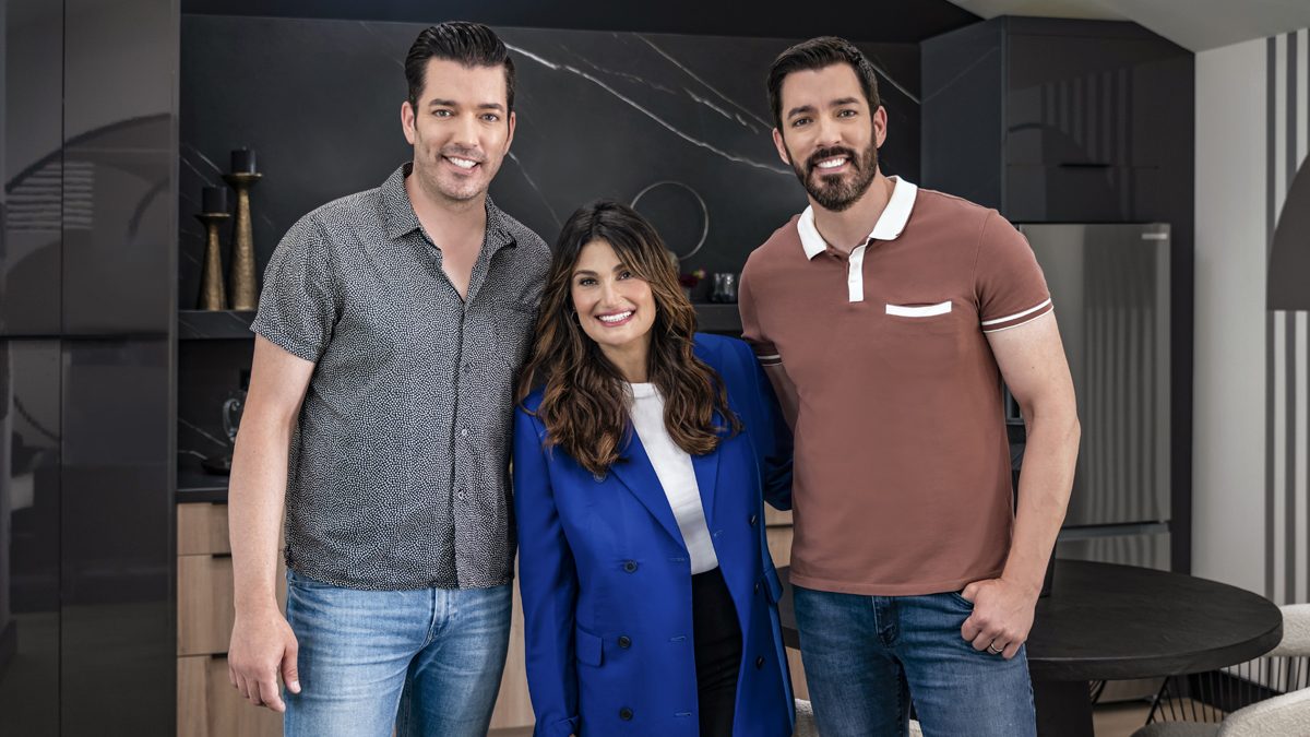 Jonathan Scott, Idina Menzel, Drew Scott