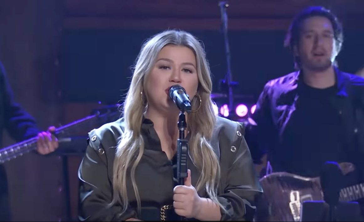 Kelly Clarkson