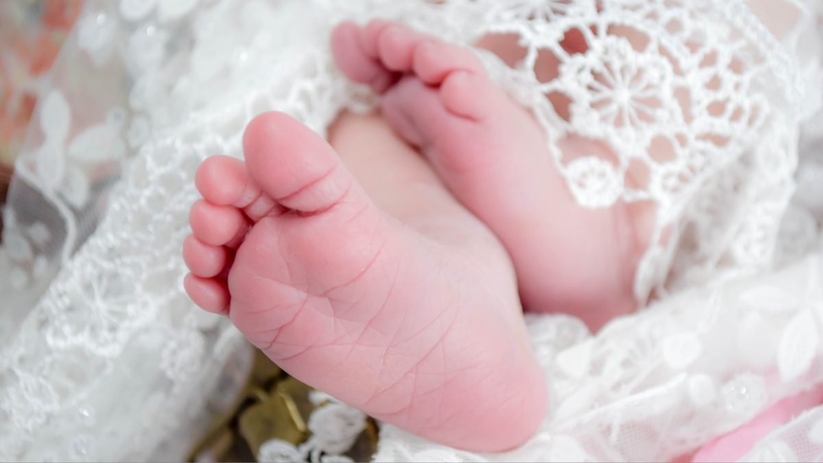 Baby feet.