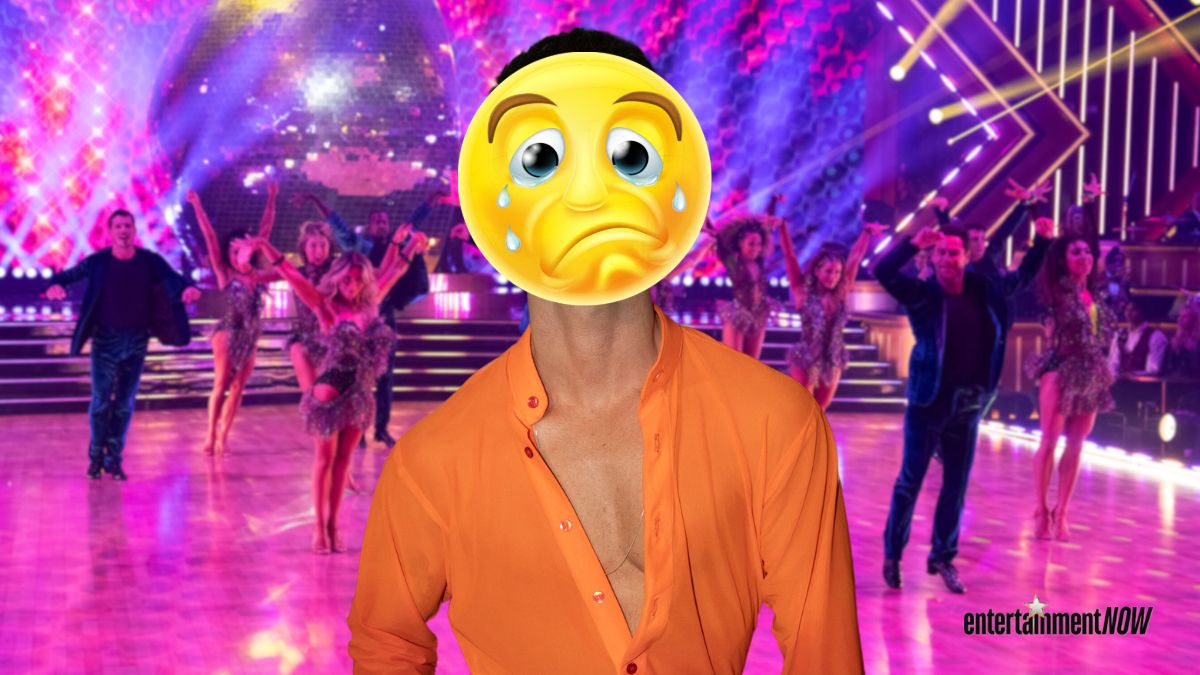 Sasha Farber and the DWTS cast.