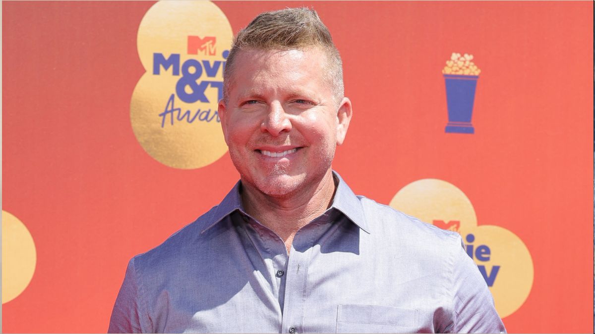 The Challenge star Mark Long at the MTV Awards red carpet in 2022